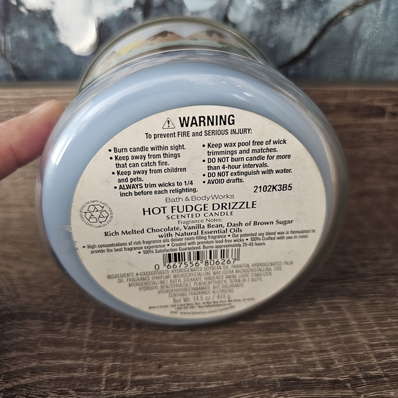 Bath & Body Works, HOT FUDGE DRIZZLE, 14.5oz - Picture 9 of 9
